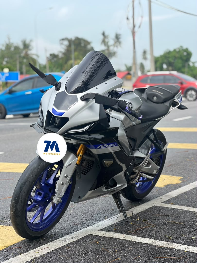 2022 Yamaha R15M - Image 2