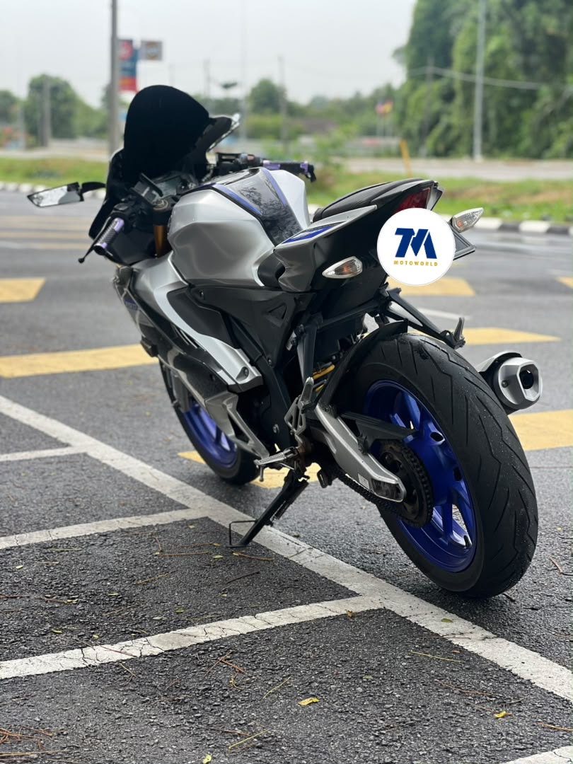 2022 Yamaha R15M - Image 4