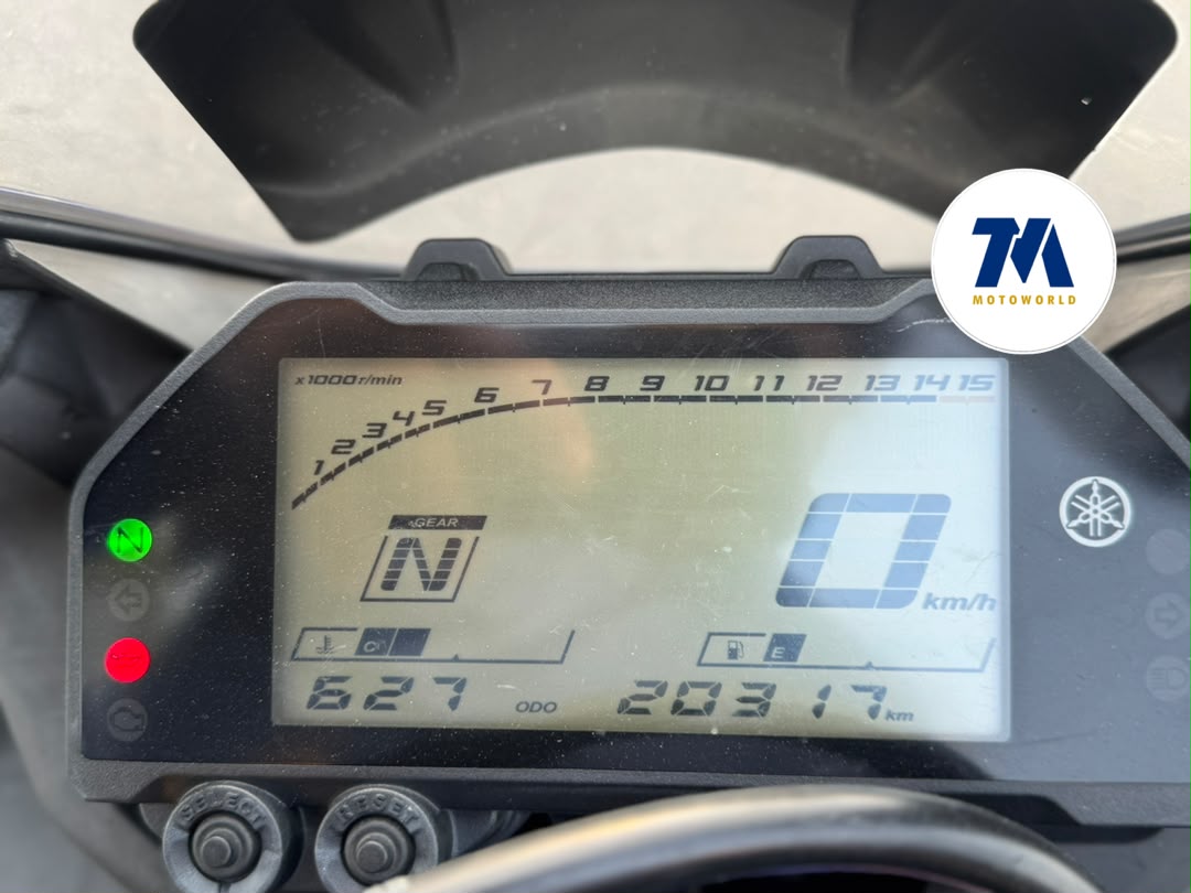 2019 Yamaha R25 V2 | Slip On Akrapovic - Image 5
