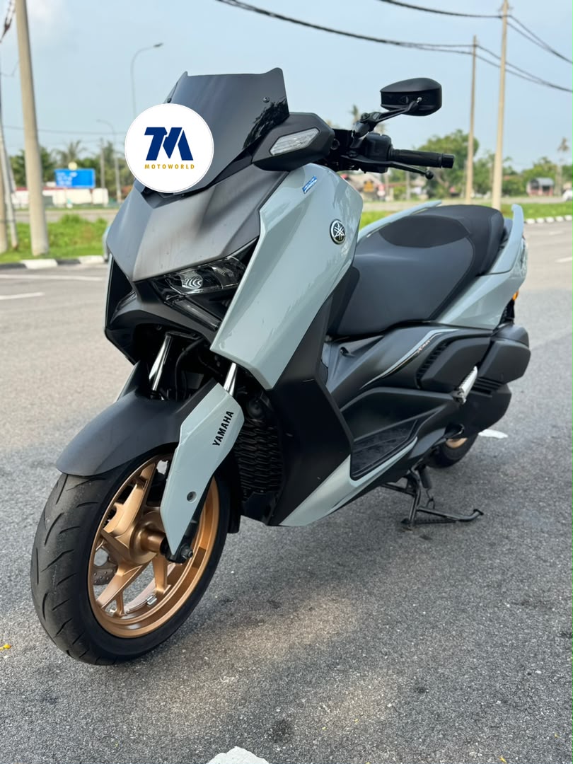 2025 Yamaha XMAX V3 - Image 2