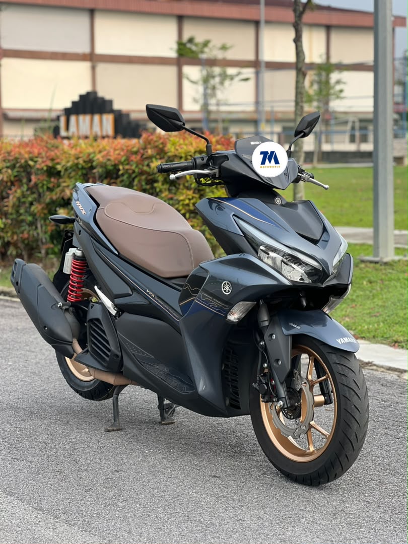 Front 3/4 view of a Yamaha NVX 155 V2 motorcycle