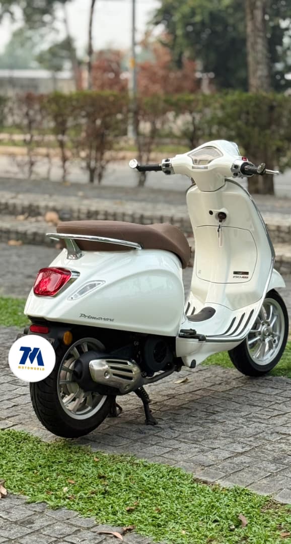 2022 Vespa Primavera 150 | Affordable Ride