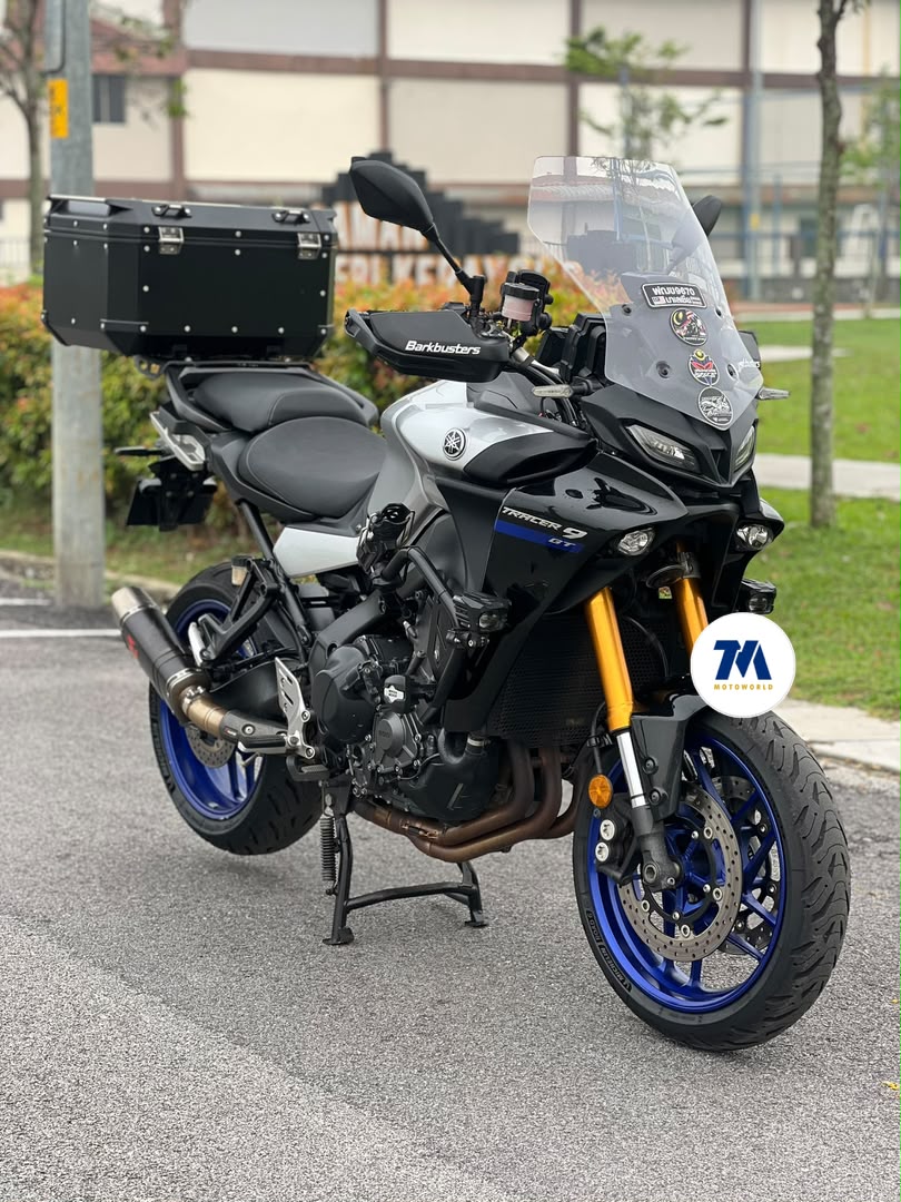 2021 Yamaha Tracer 9GT | Top Box | Akrapovic Slip On - Image 2