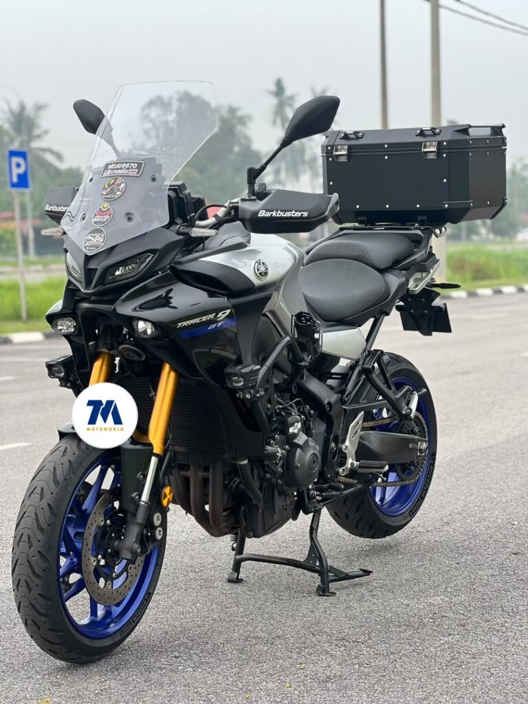 front view of a Yamaha Tracer 9GT motorcycle with top case