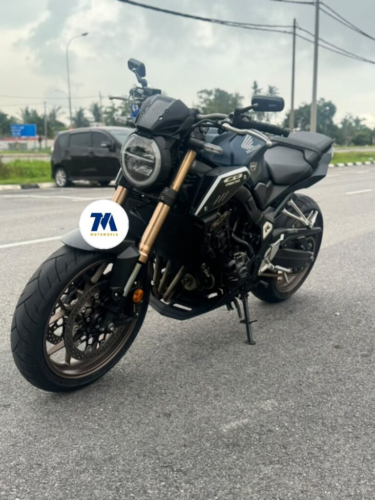 front 3/4 view of a Honda motorcycle